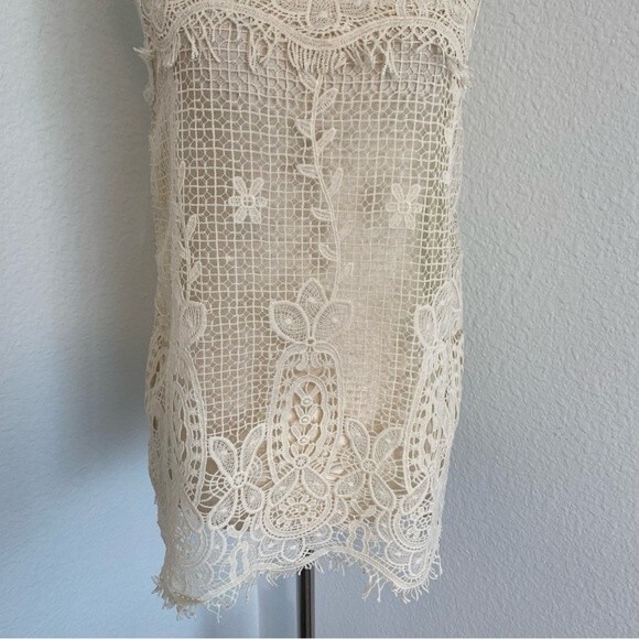 NWOT Blu Pepper Ivory Lace Crochet Floral Sleeveless Key Hole Cut Out Size M - Picture 5 of 12